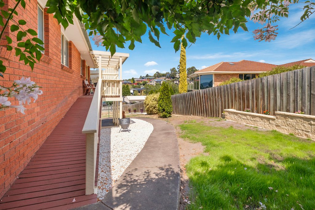 5 Monroe Court GRANTON 18