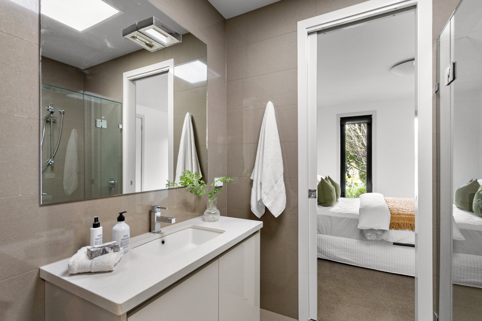 5 Montague Avenue, Glen Iris, 3146