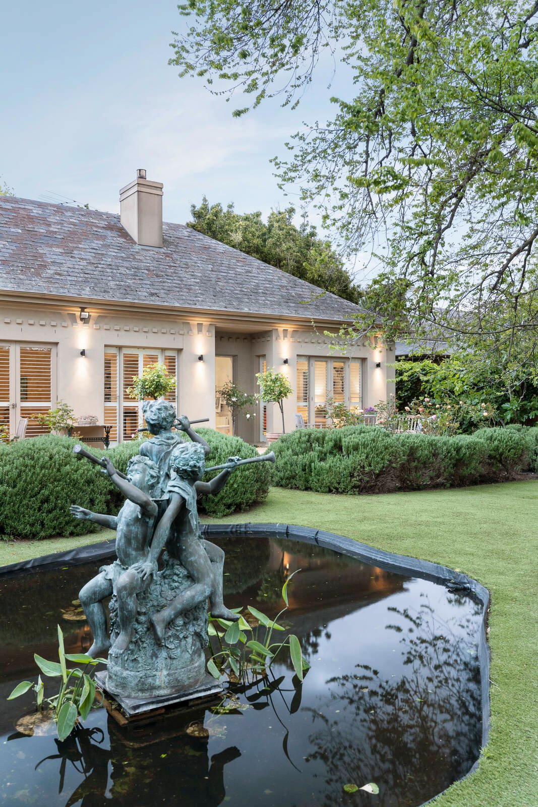 Real Estate and Property in 5 Montrose Court, Toorak, VIC