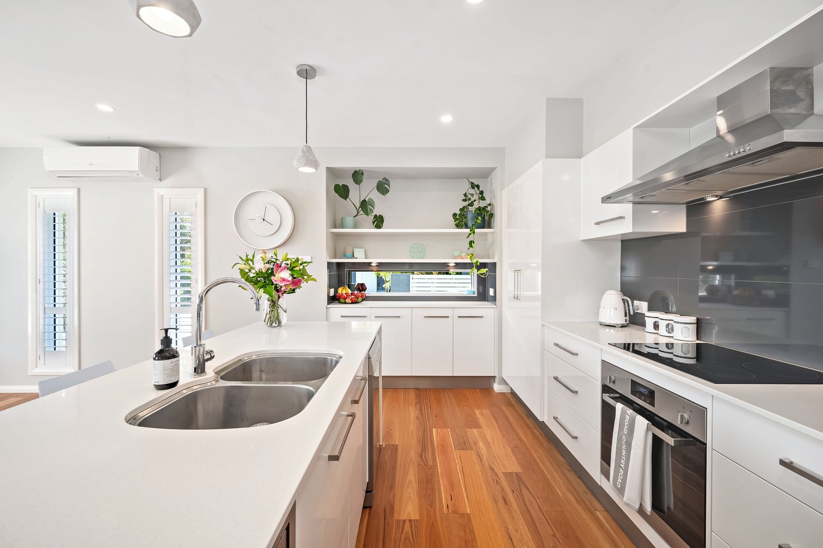 5 Mooring Avenue CORLETTE 8