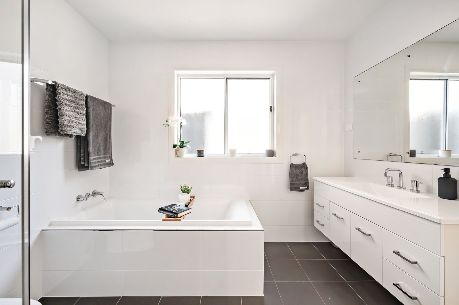 5 Mooring Avenue CORLETTE 25