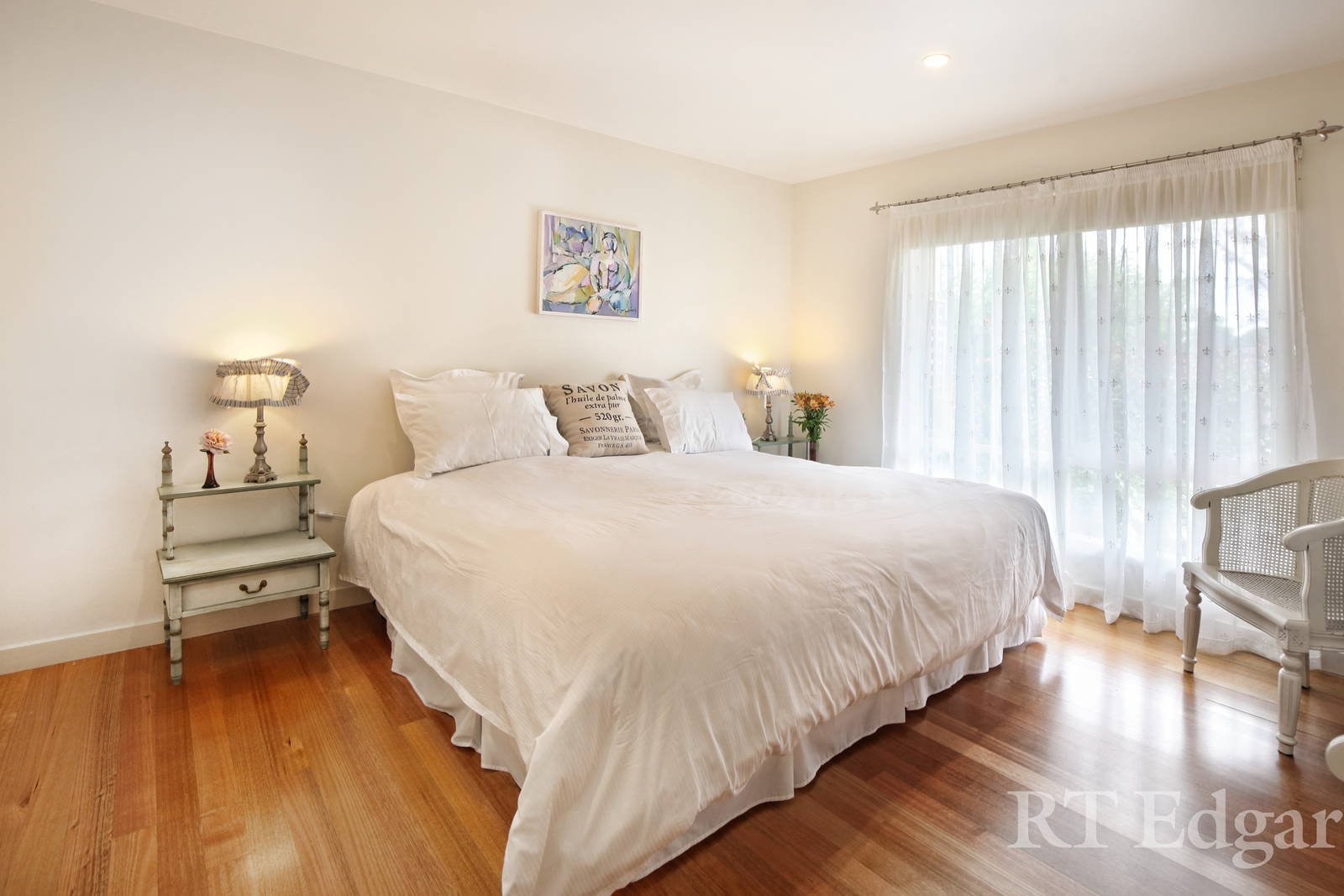 Real Estate and Property in 5 Morris Road, Woodend, VIC