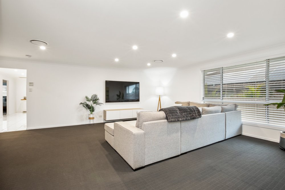 5 Morriway Close THORNTON 3