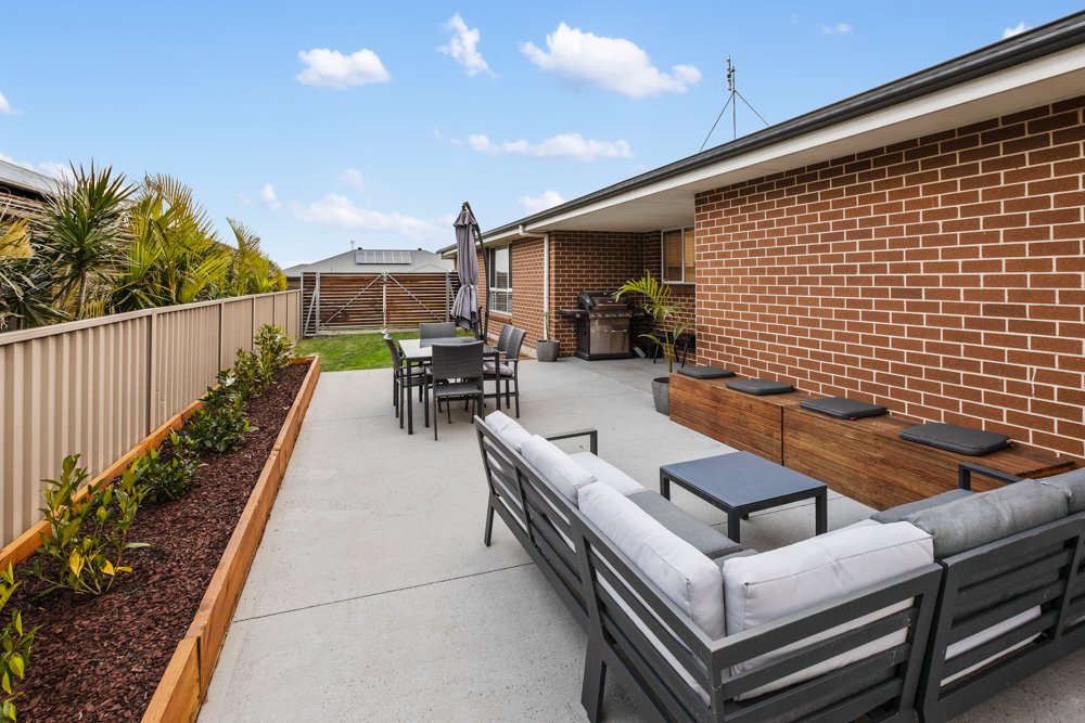 5 Morriway Close THORNTON 13