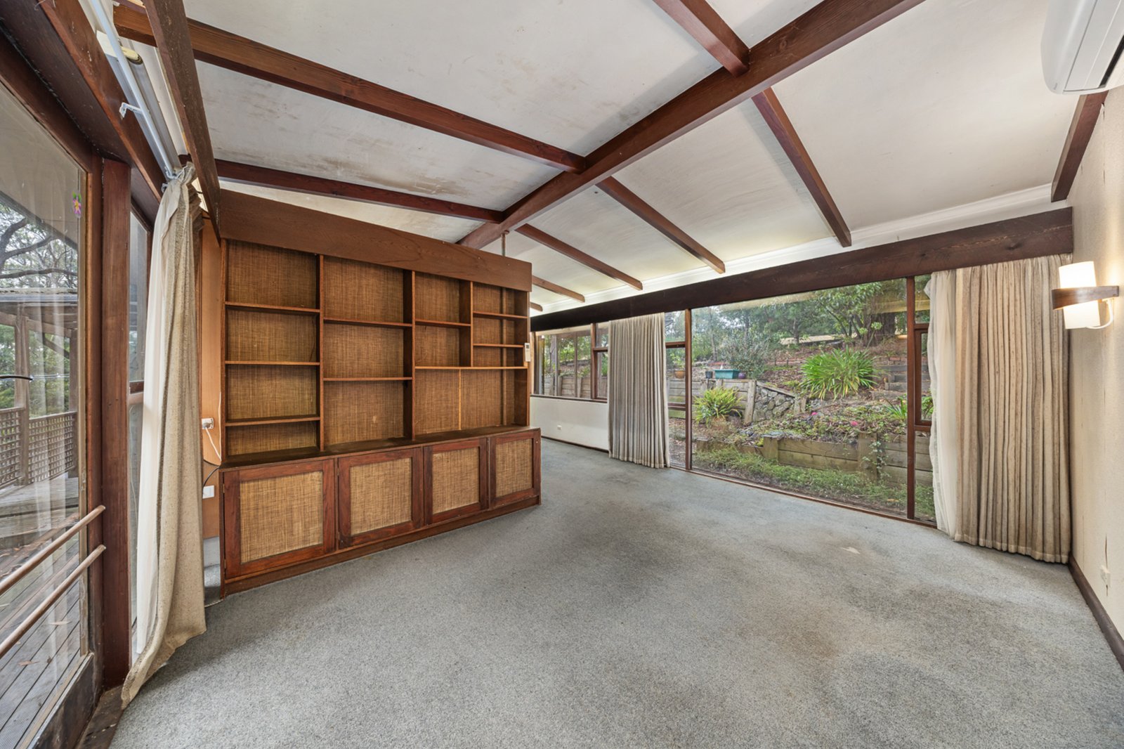 Gallery: 5 Moss Avenue