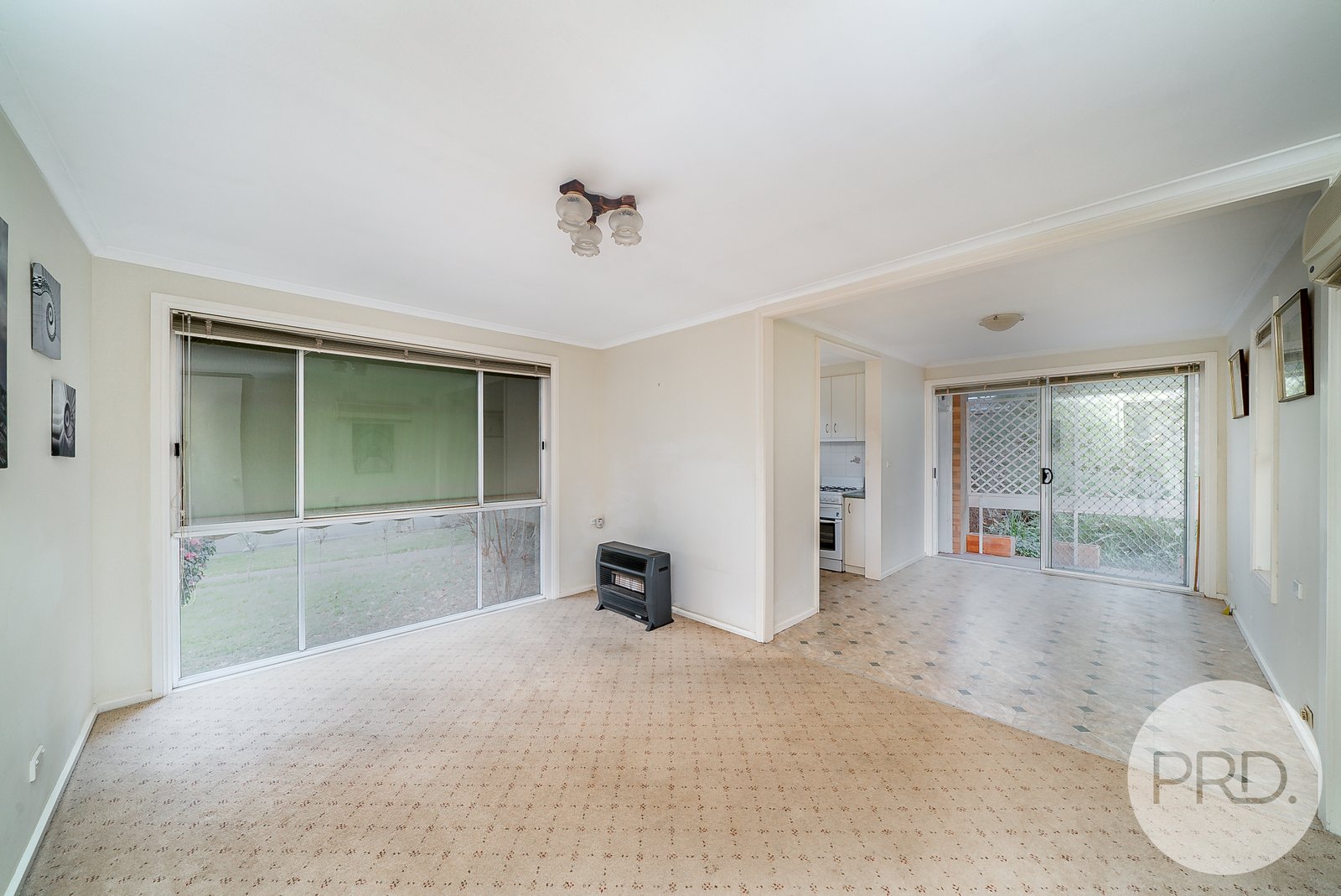 5 Moxham Street ASHMONT 3