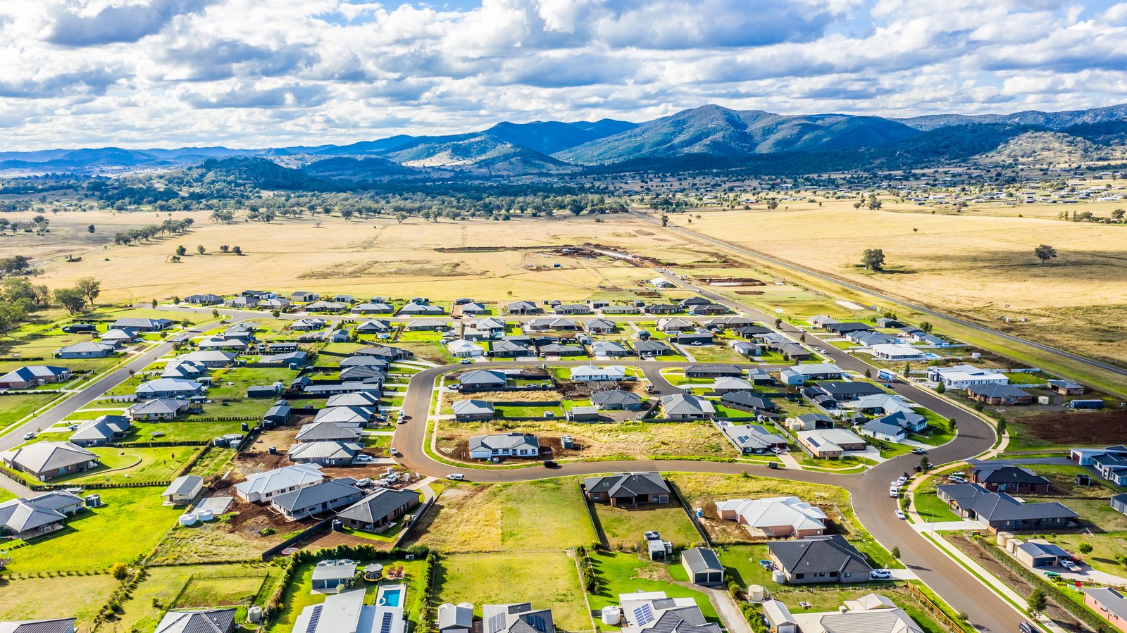 5 Mulga Place TAMWORTH 8