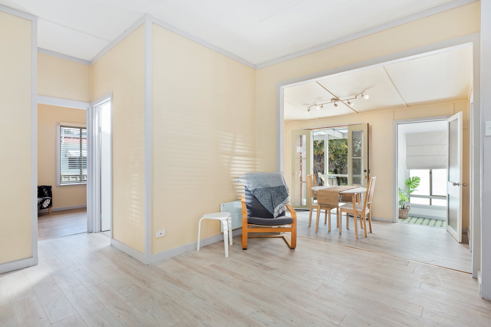 5 Mulga Street CAPTAINS FLAT 5