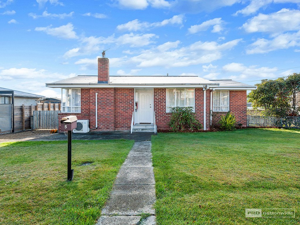 5 Myella Drive BERRIEDALE 1