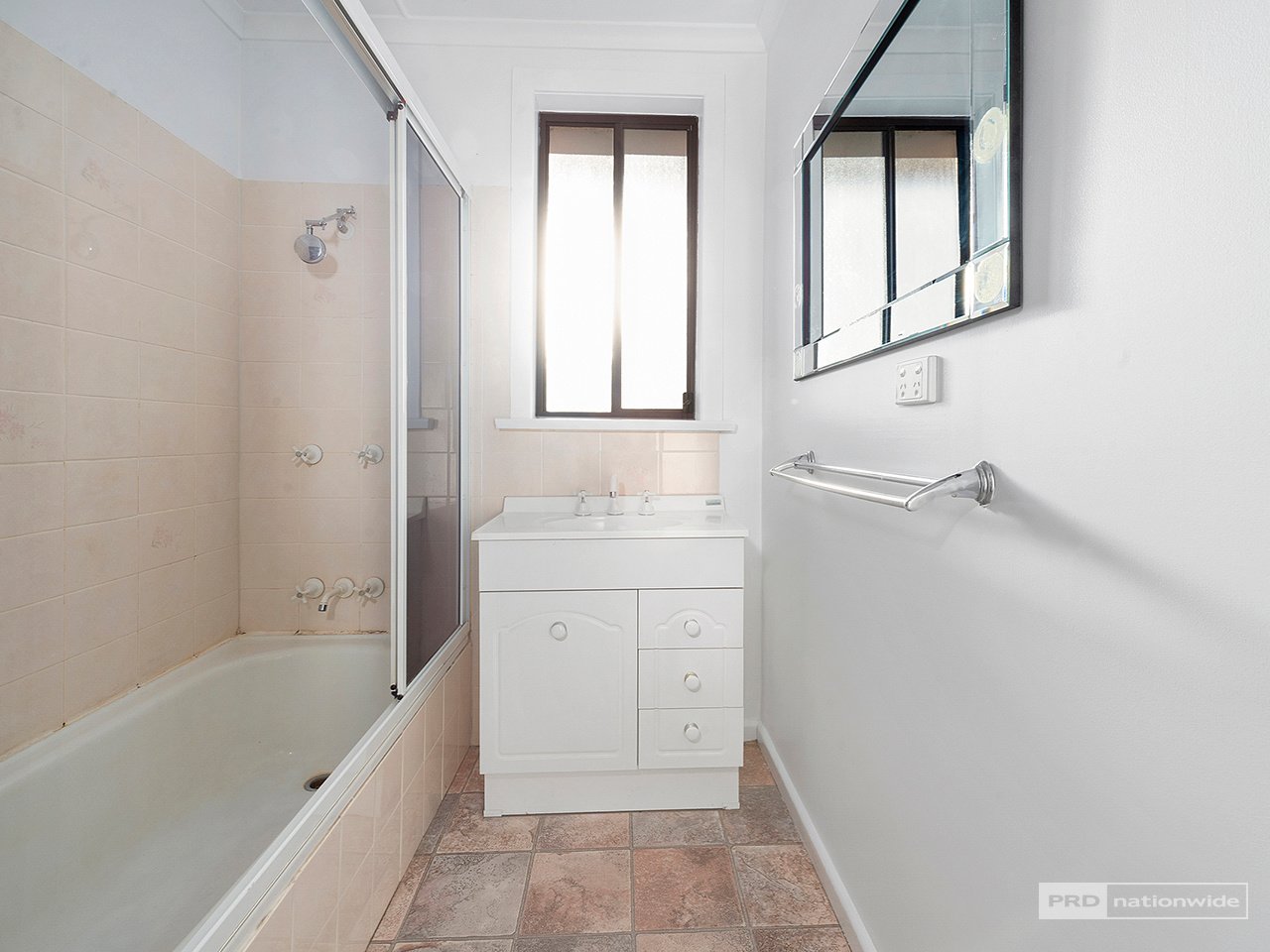 5 Myella Drive BERRIEDALE 6