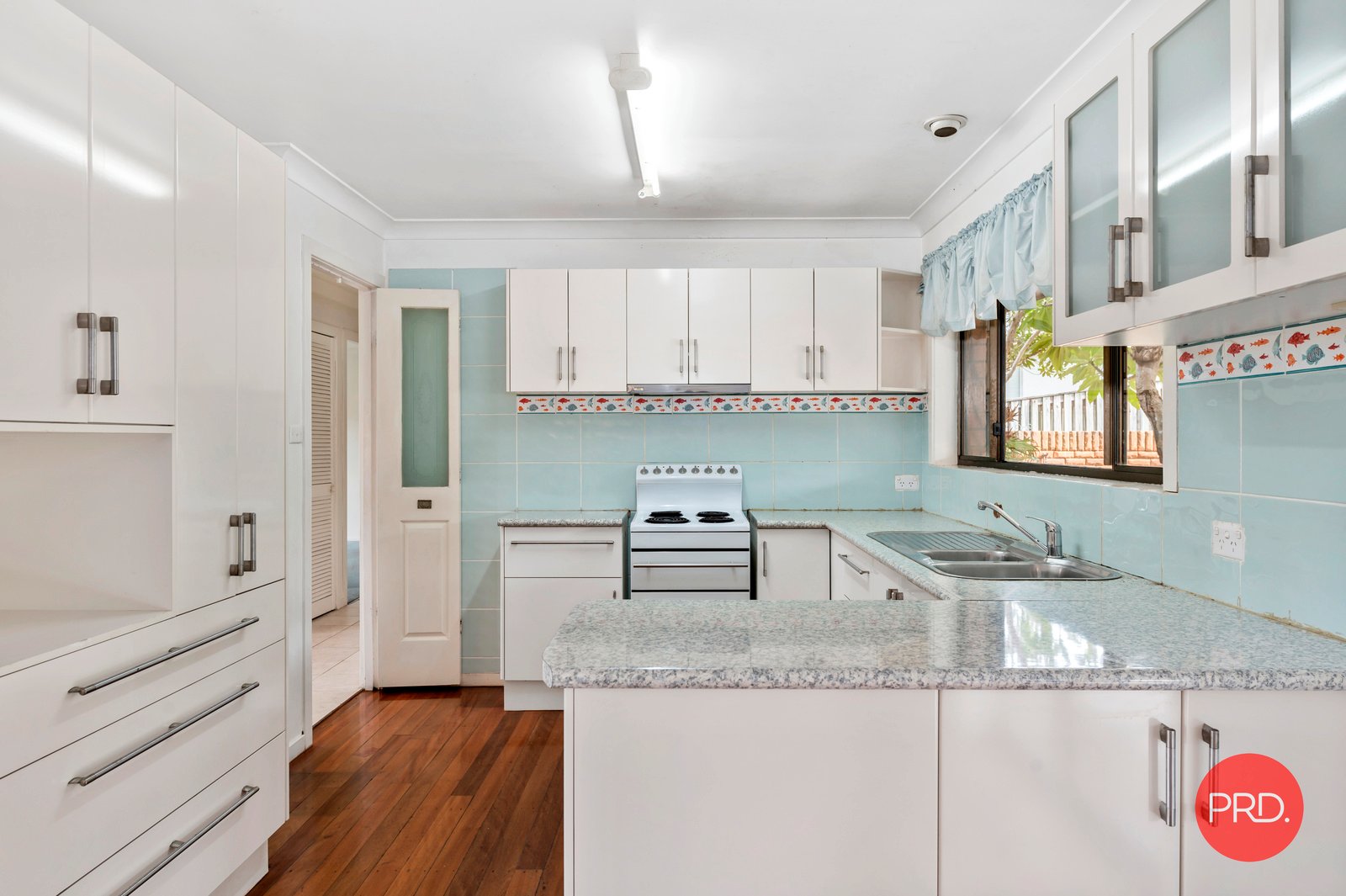 5 Nardie Street SAPPHIRE BEACH 6