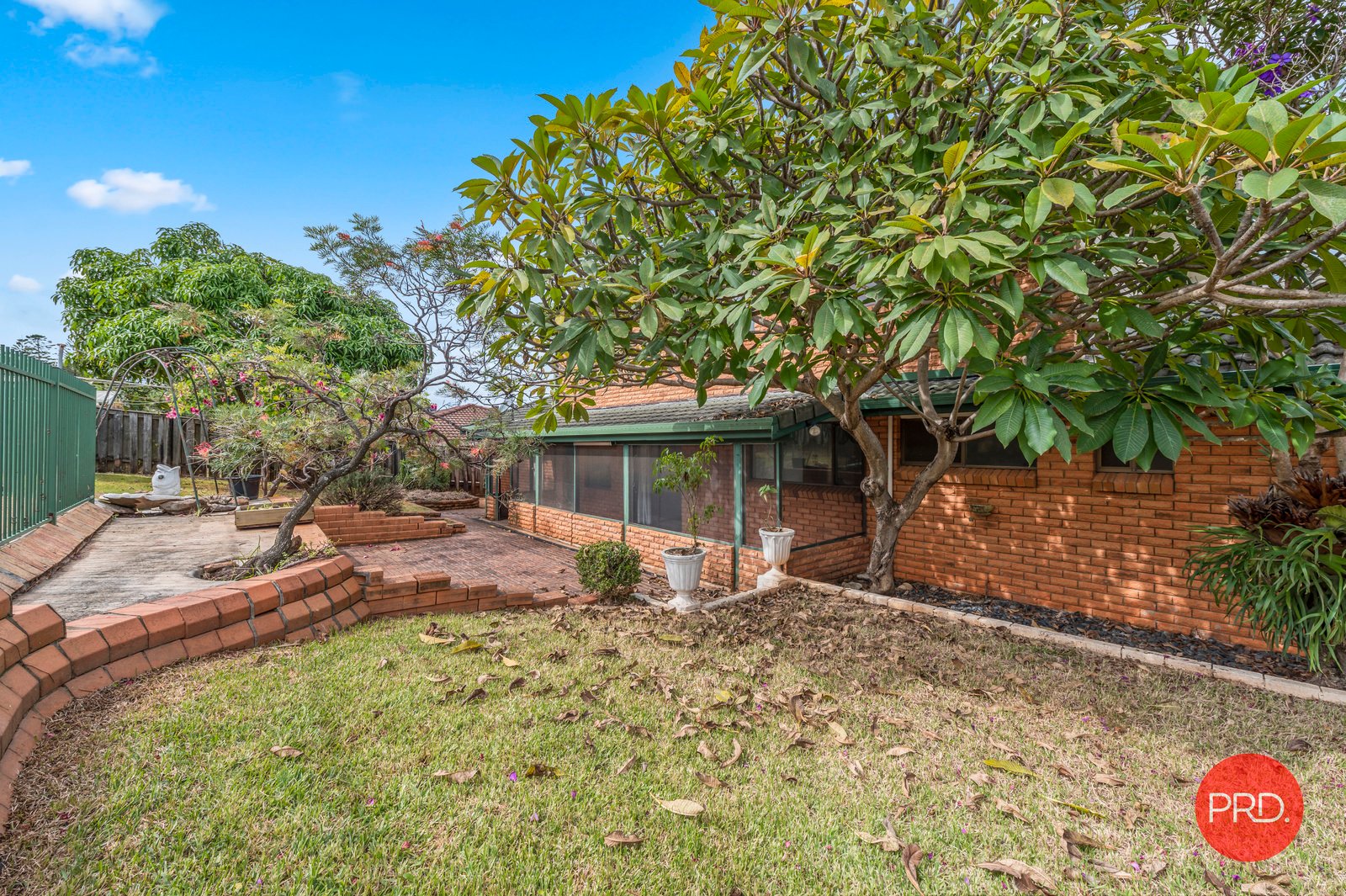 5 Nardie Street SAPPHIRE BEACH 22