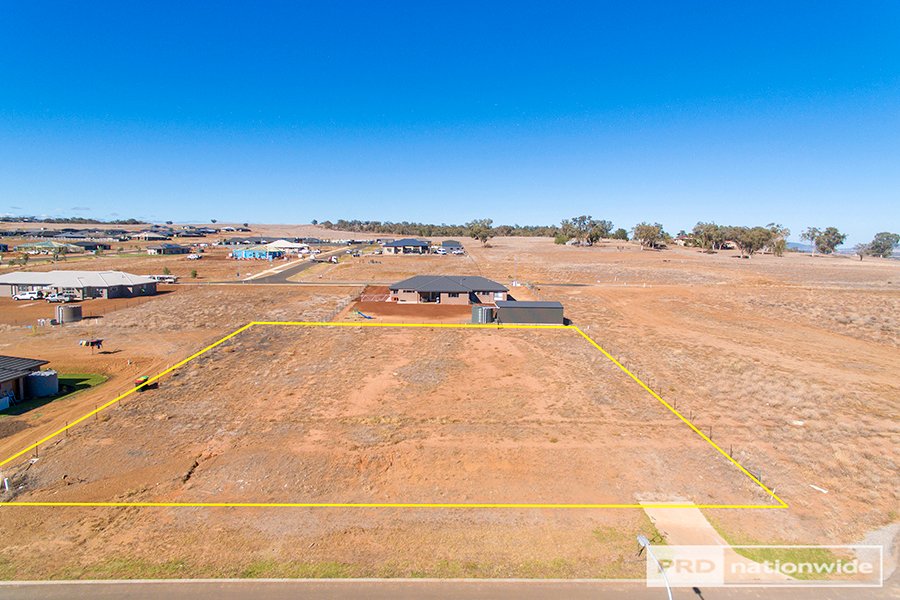 5 Nash Street TAMWORTH 5