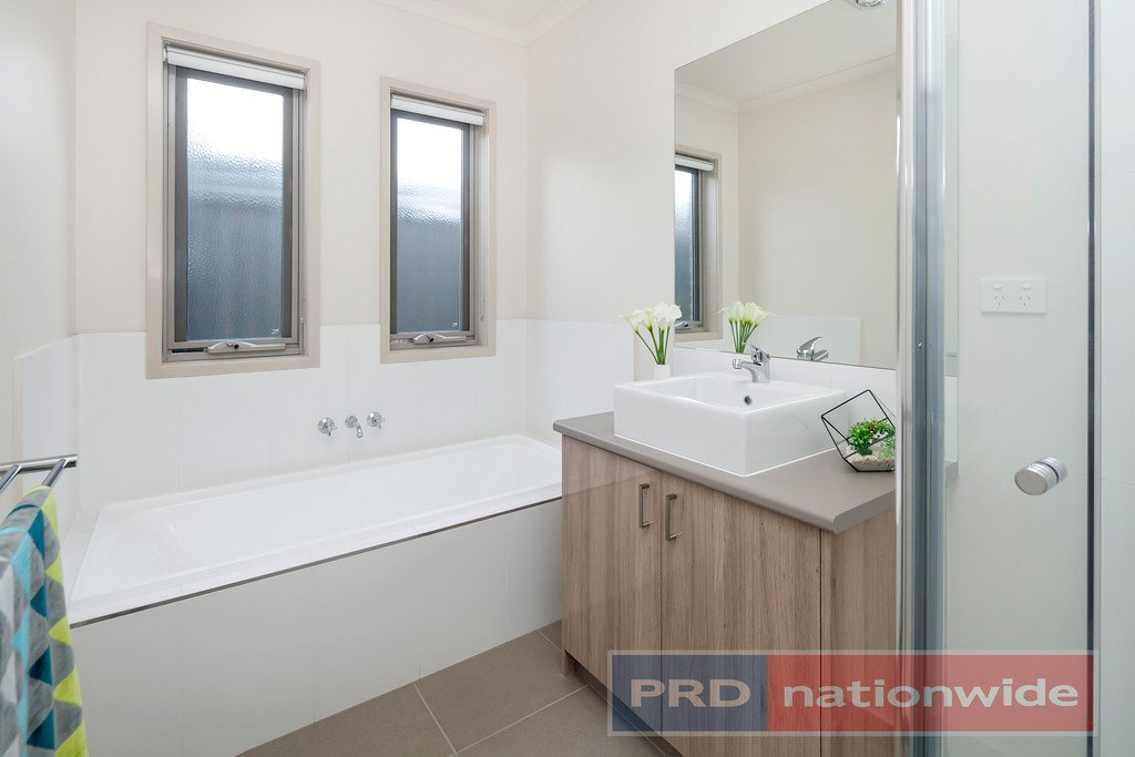 5 Nathanael Place BALLARAT EAST 5