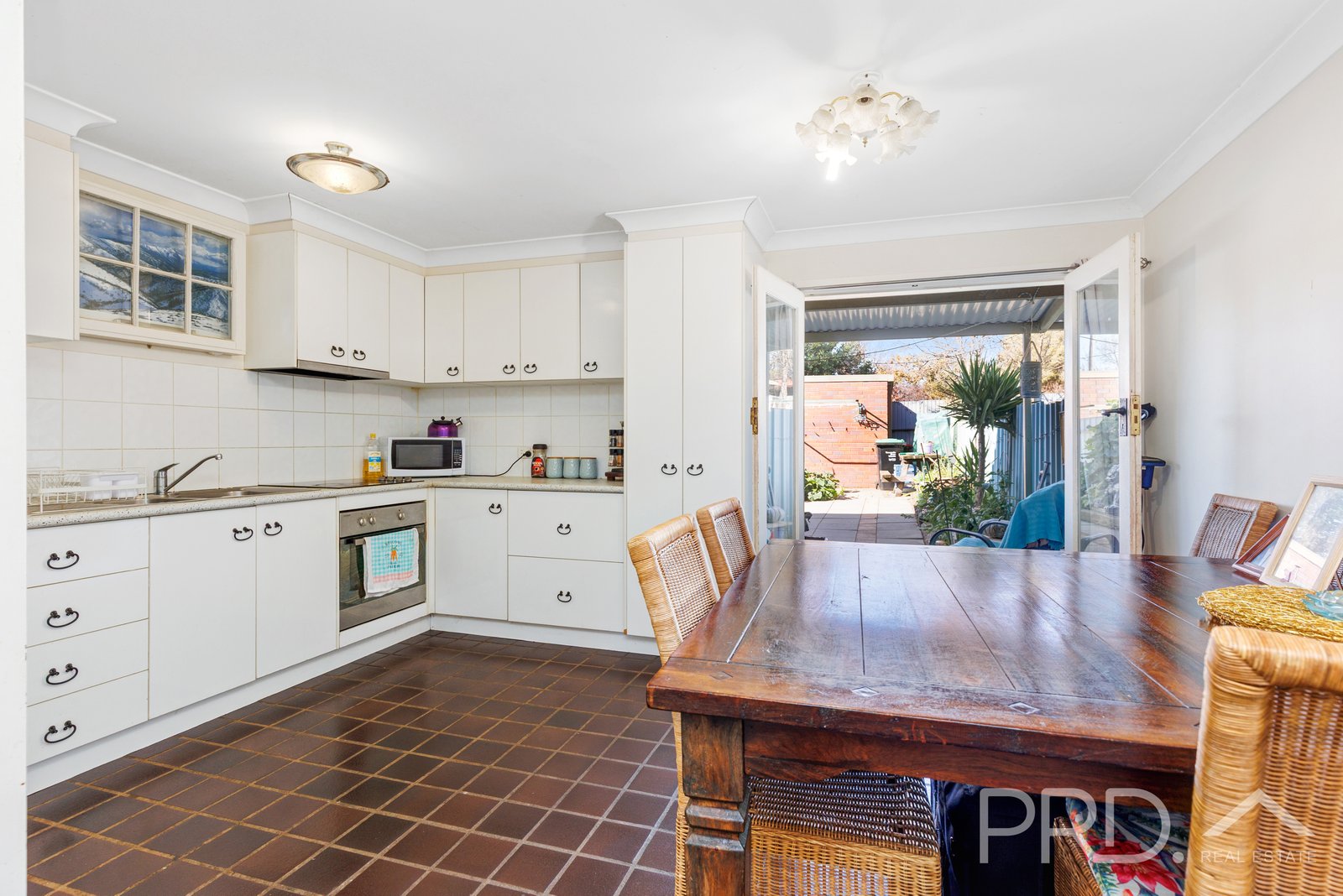 5 Neill Street ADELONG 13