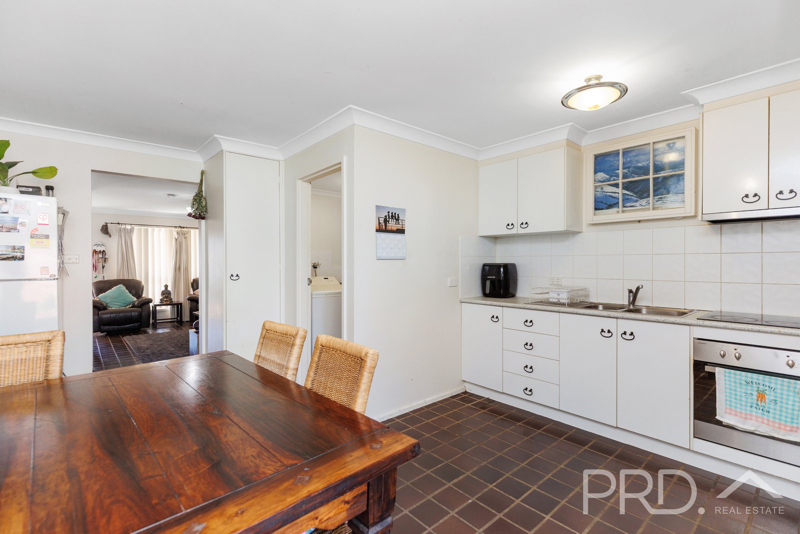5 Neill Street ADELONG 20