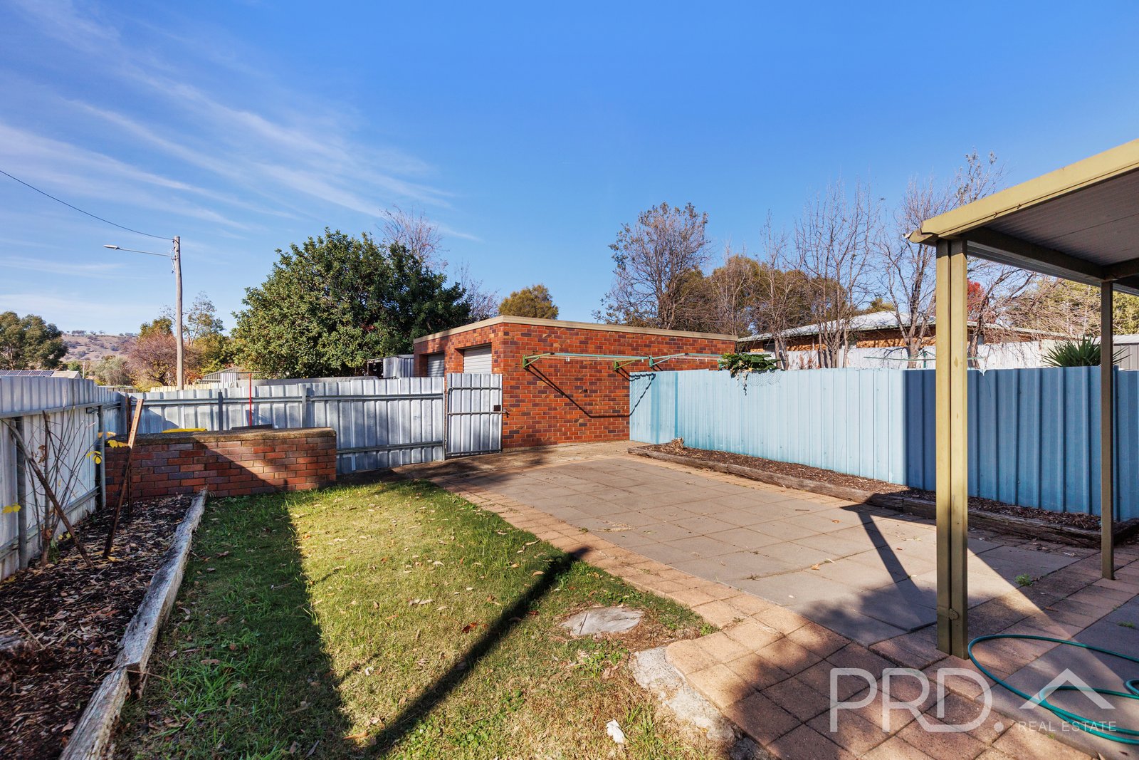 5 Neill Street ADELONG 24