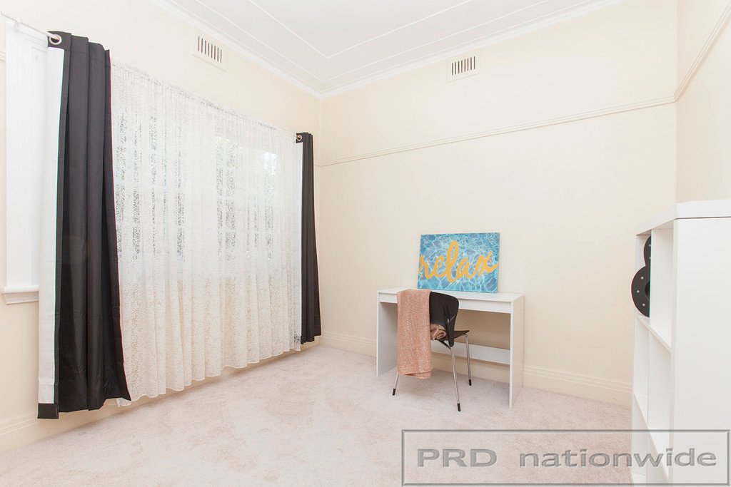 5 Nichols Street LORN 7