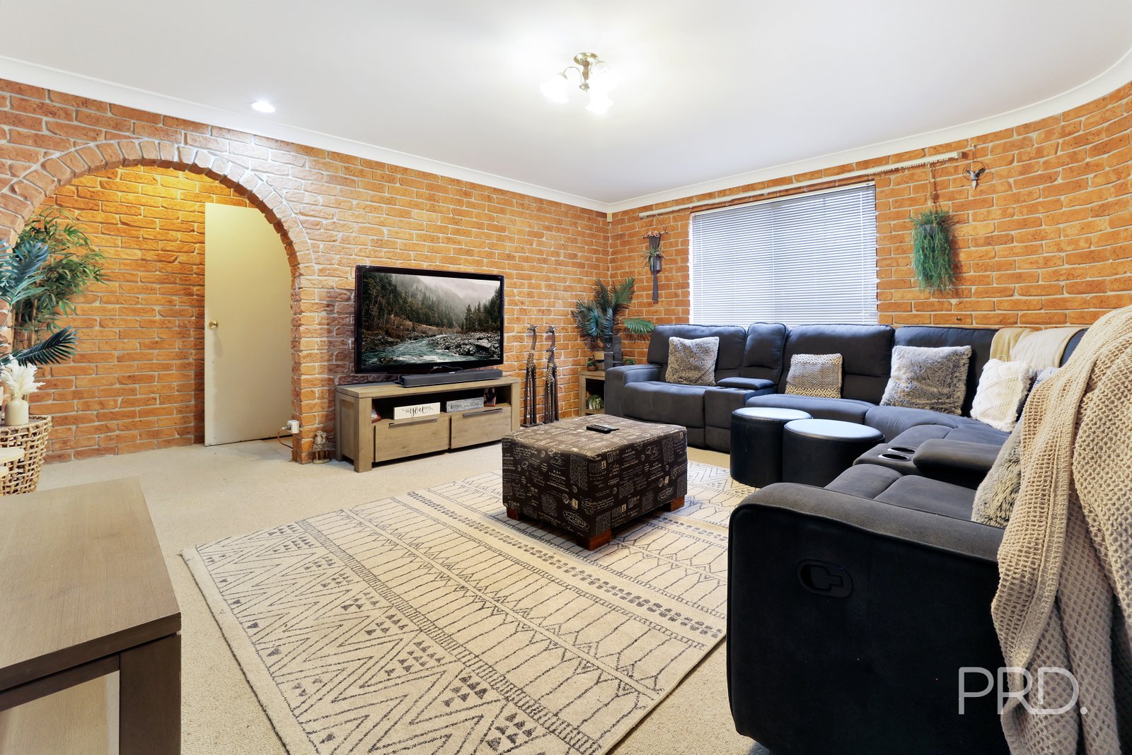 5 Noonga Crescent TAMWORTH 3