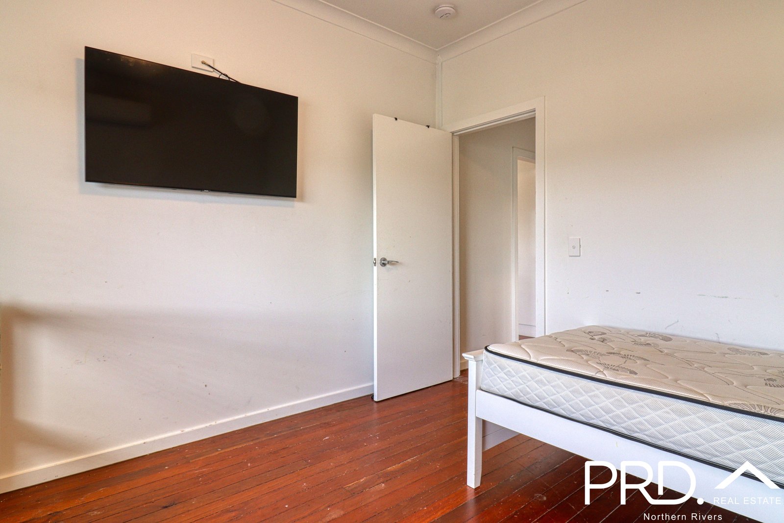 5 North Place LISMORE 8