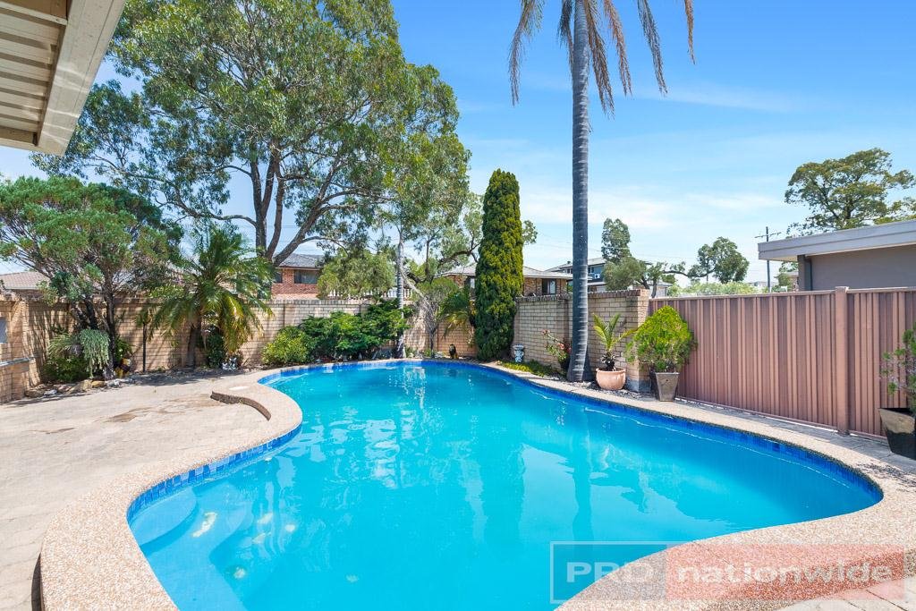 5 Oakleigh Avenue MILPERRA 1