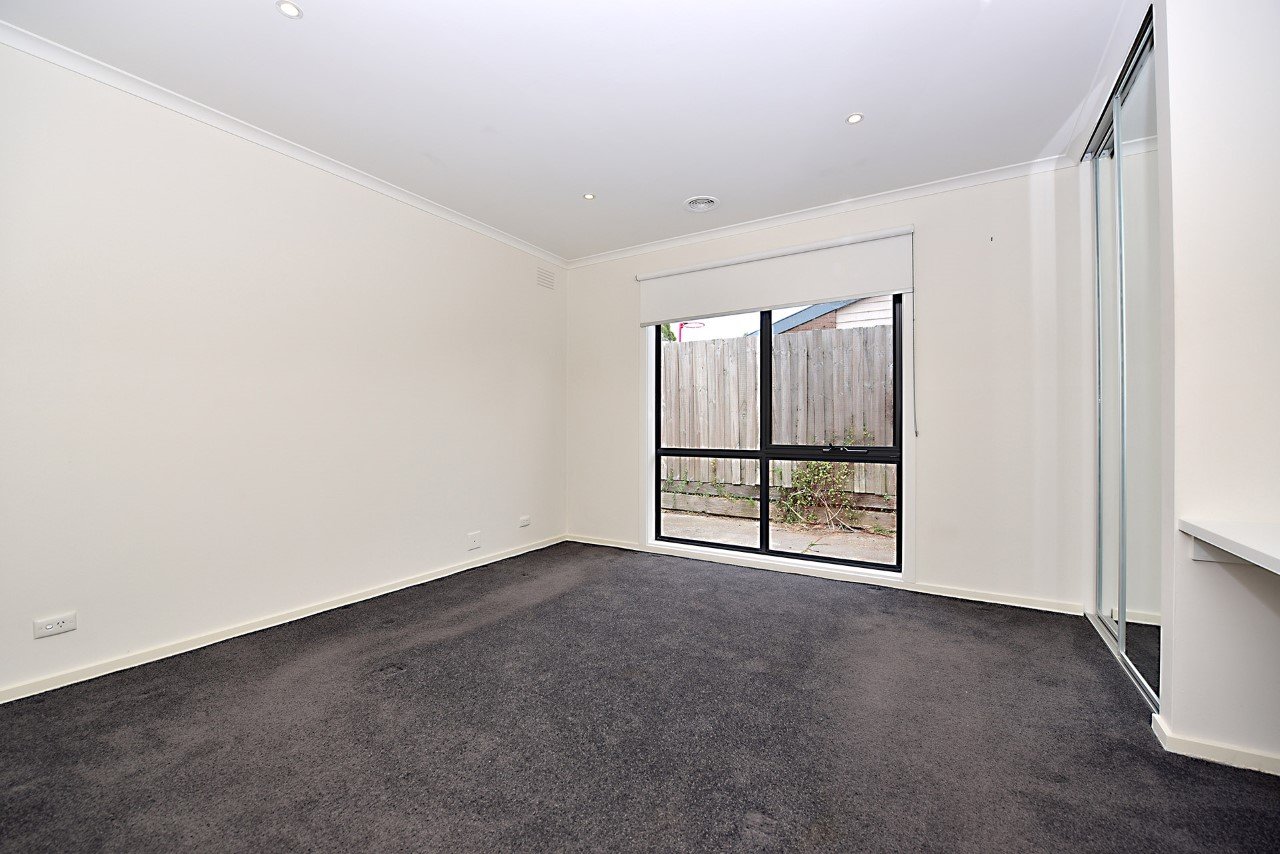 Gallery: 5 Oakwood Drive