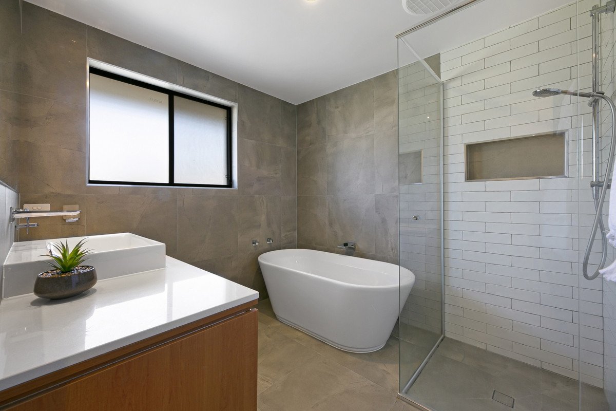 5 Oakwood Tce  Palm Beach 17