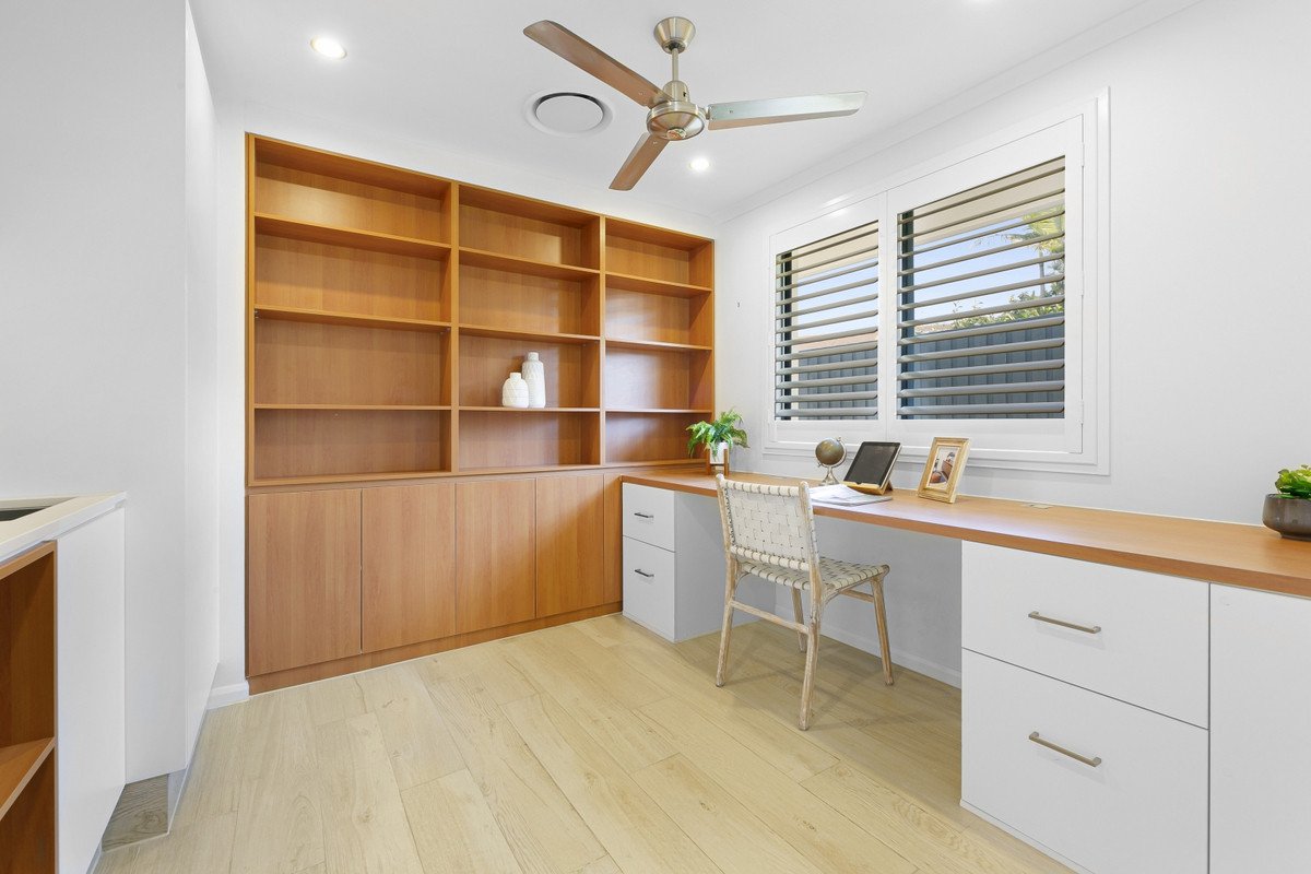 5 Oakwood Tce  Palm Beach 18