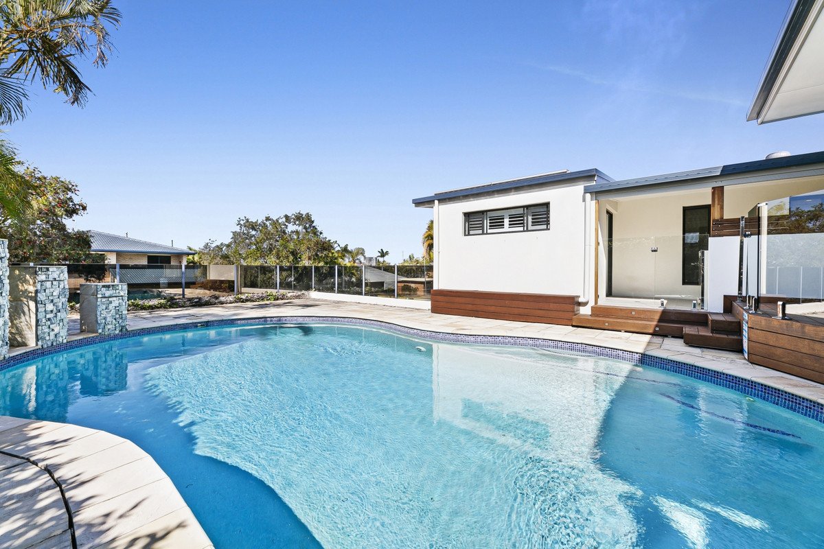 5 Oakwood Tce  Palm Beach 19