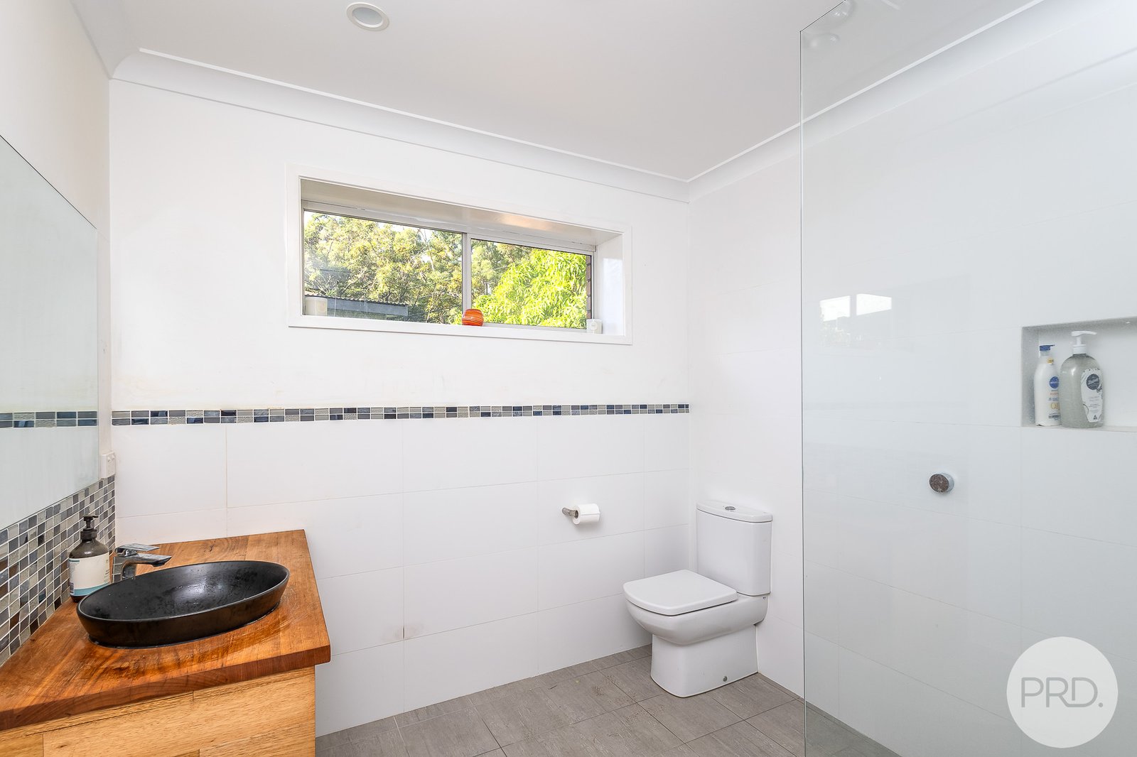 5 Ocean Beach Road SHOAL BAY 12