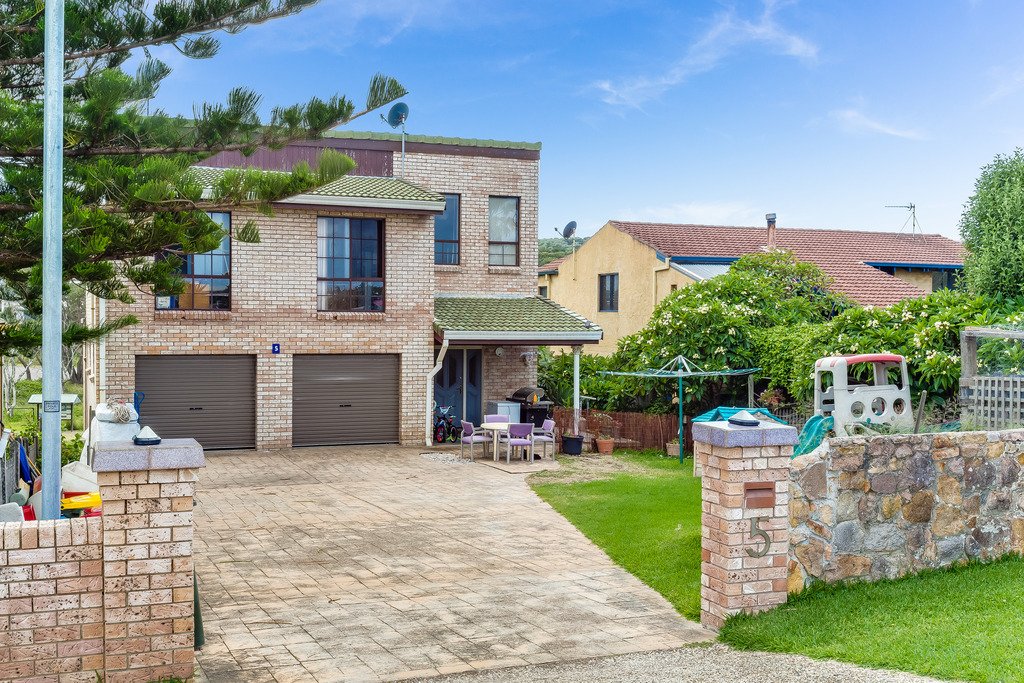5 Ocean Street FISHERMANS BAY 6