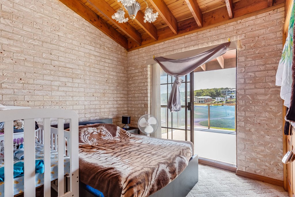5 Ocean Street FISHERMANS BAY 10