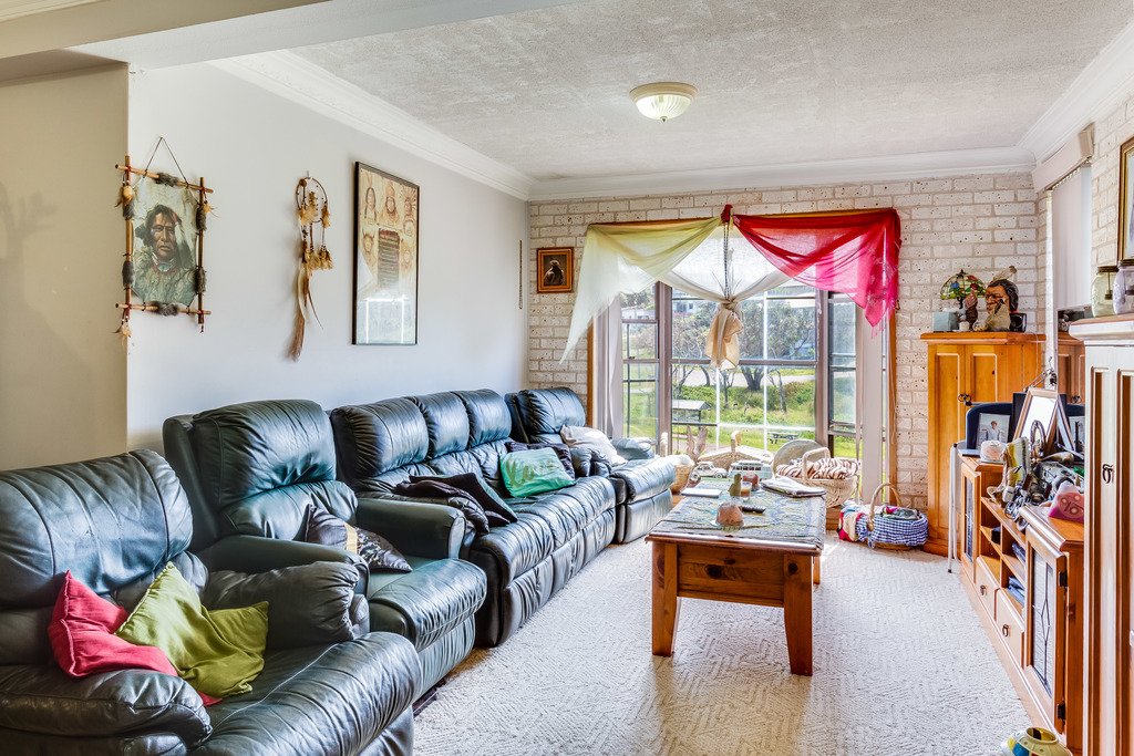 5 Ocean Street FISHERMANS BAY 11