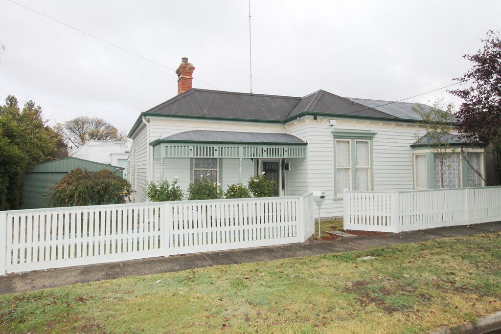 5 Oddie Street LAKE WENDOUREE 1