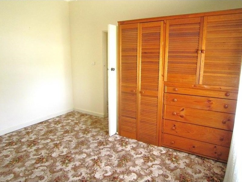 5 Olympic Parade KANGAROO FLAT 6