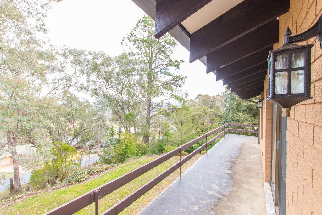 5 Orana Crescent TUMUT 17