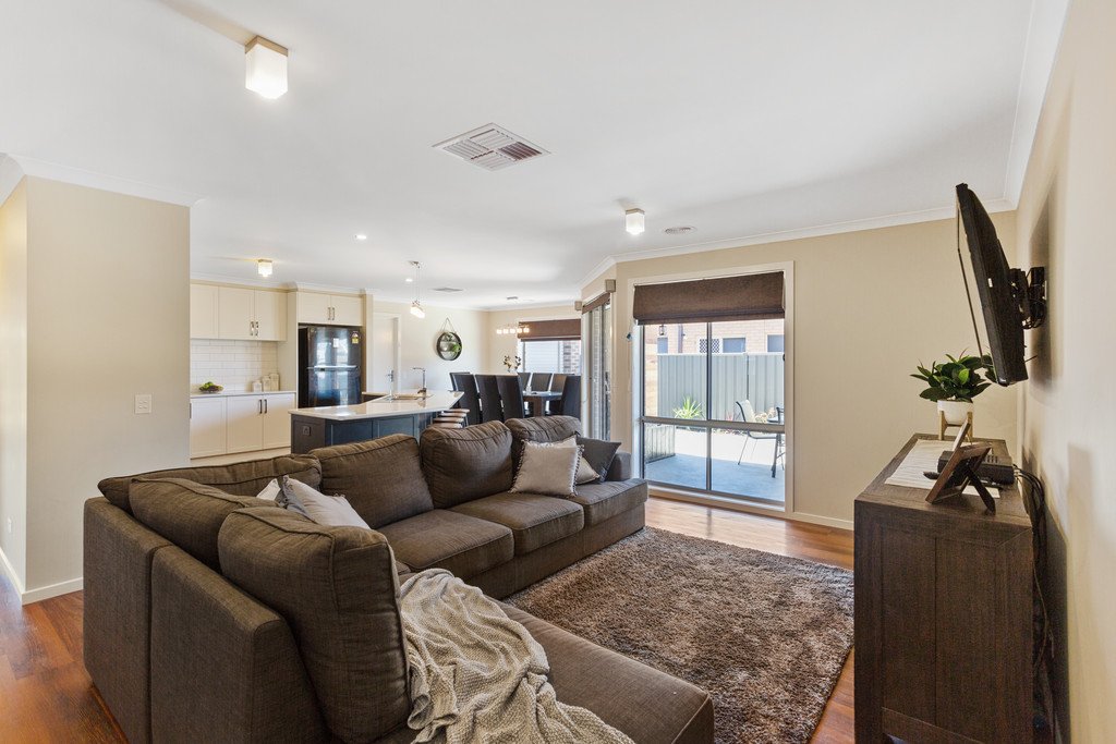 5 Ormond Drive MARONG 3