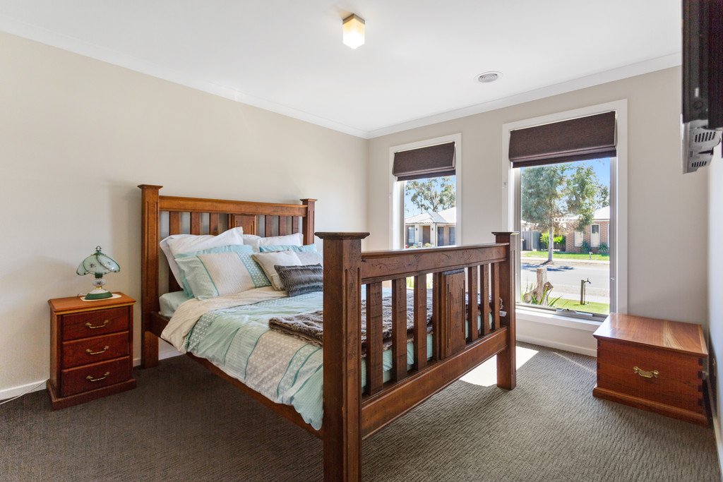 5 Ormond Drive MARONG 10