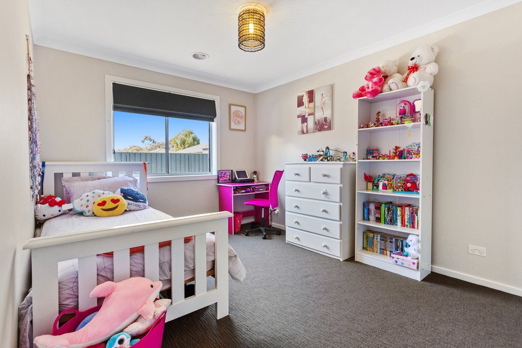 5 Ormond Drive MARONG 14