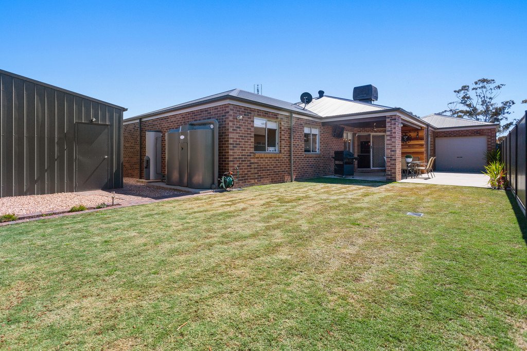 5 Ormond Drive MARONG 18
