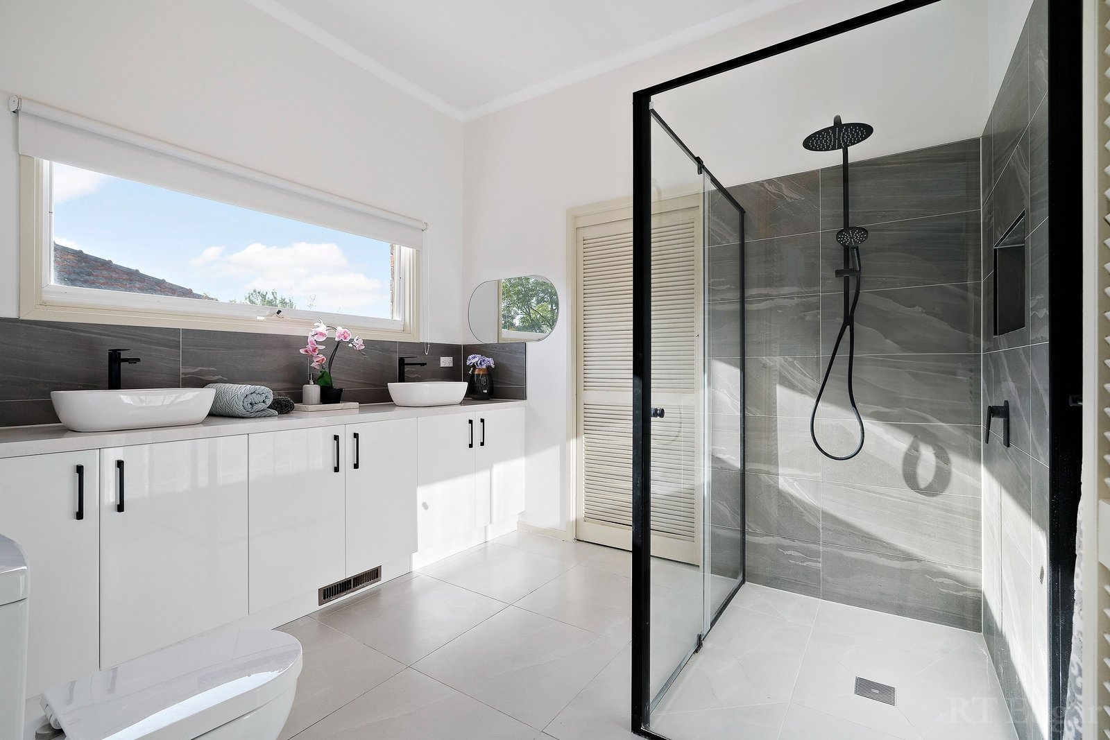 Real Estate and Property in 5 Oxford Street, Camberwell, VIC