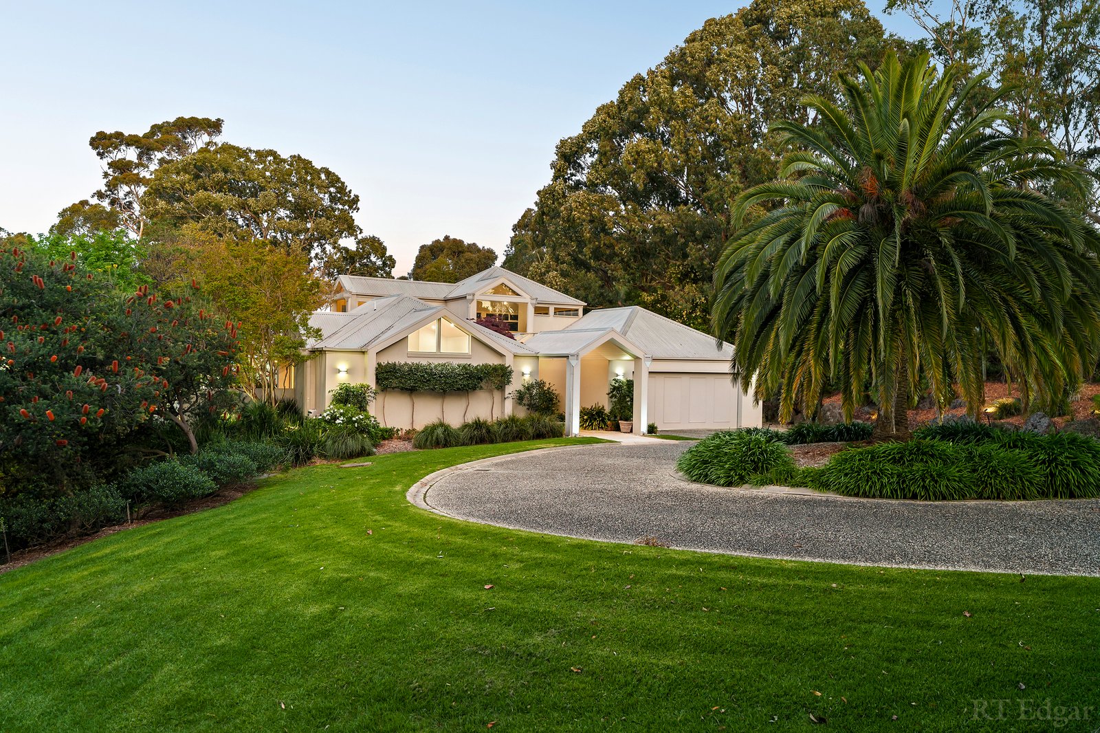 Real Estate and Property in 5 Palamino Court, Lower Plenty, VIC