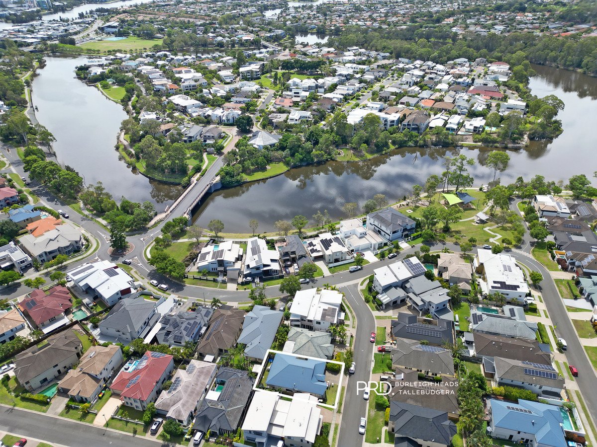 5 Palma Crescent Varsity Lakes 2
