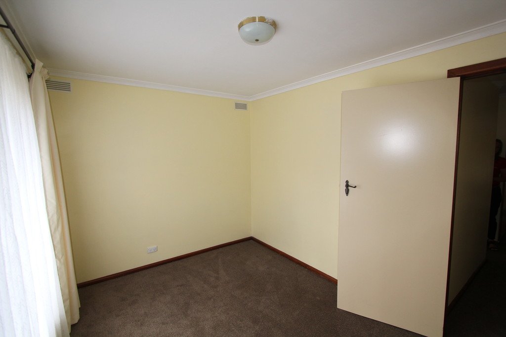 5 Paragon Court WENDOUREE 9