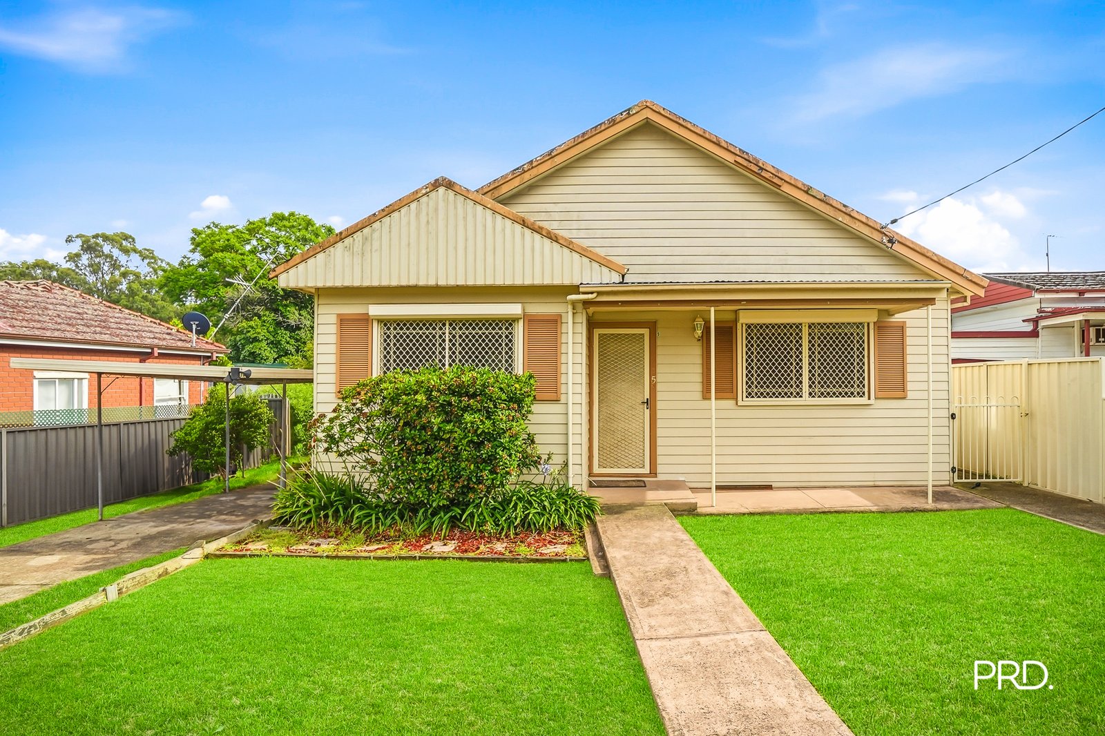 5 Park Ave  Kingswood 1
