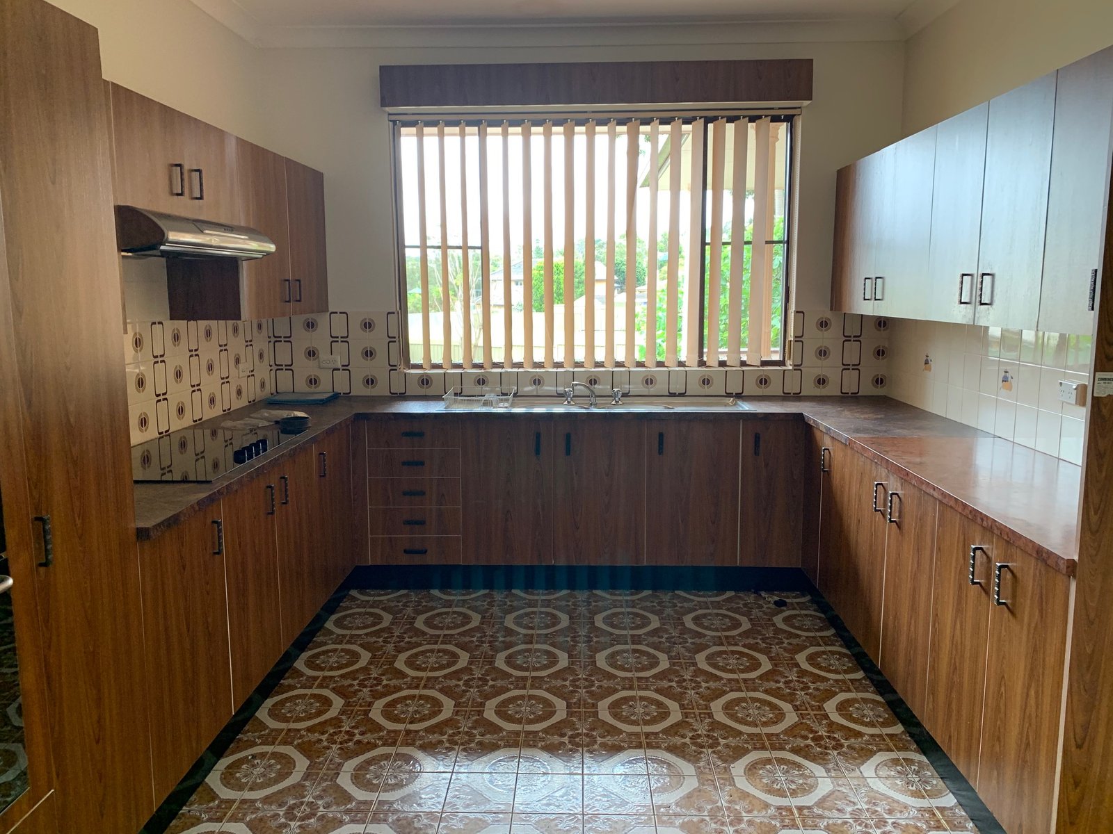 5 PARKSIDE Drive KOGARAH BAY 7