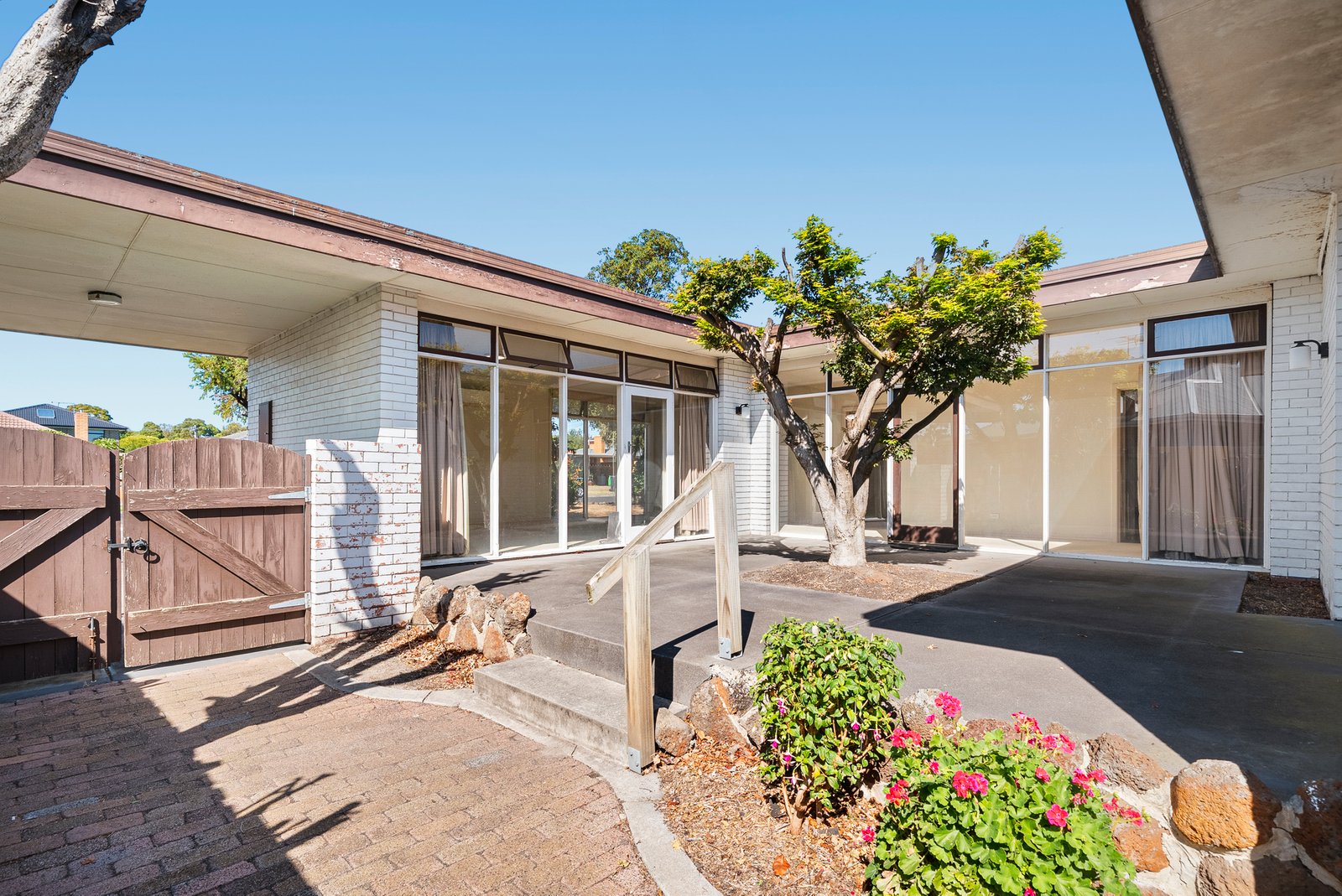Gallery: 5 Pasadena Crescent