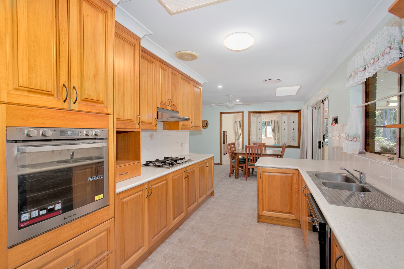 5 Pelican Court WEST HAVEN 4