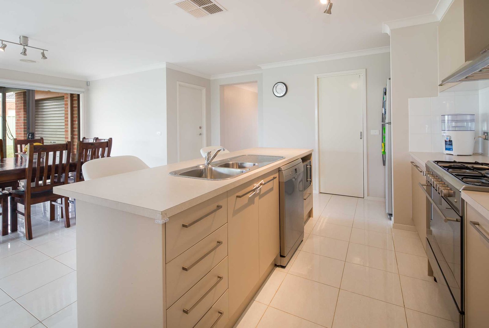 5 Pemberton Place MINERS REST 9