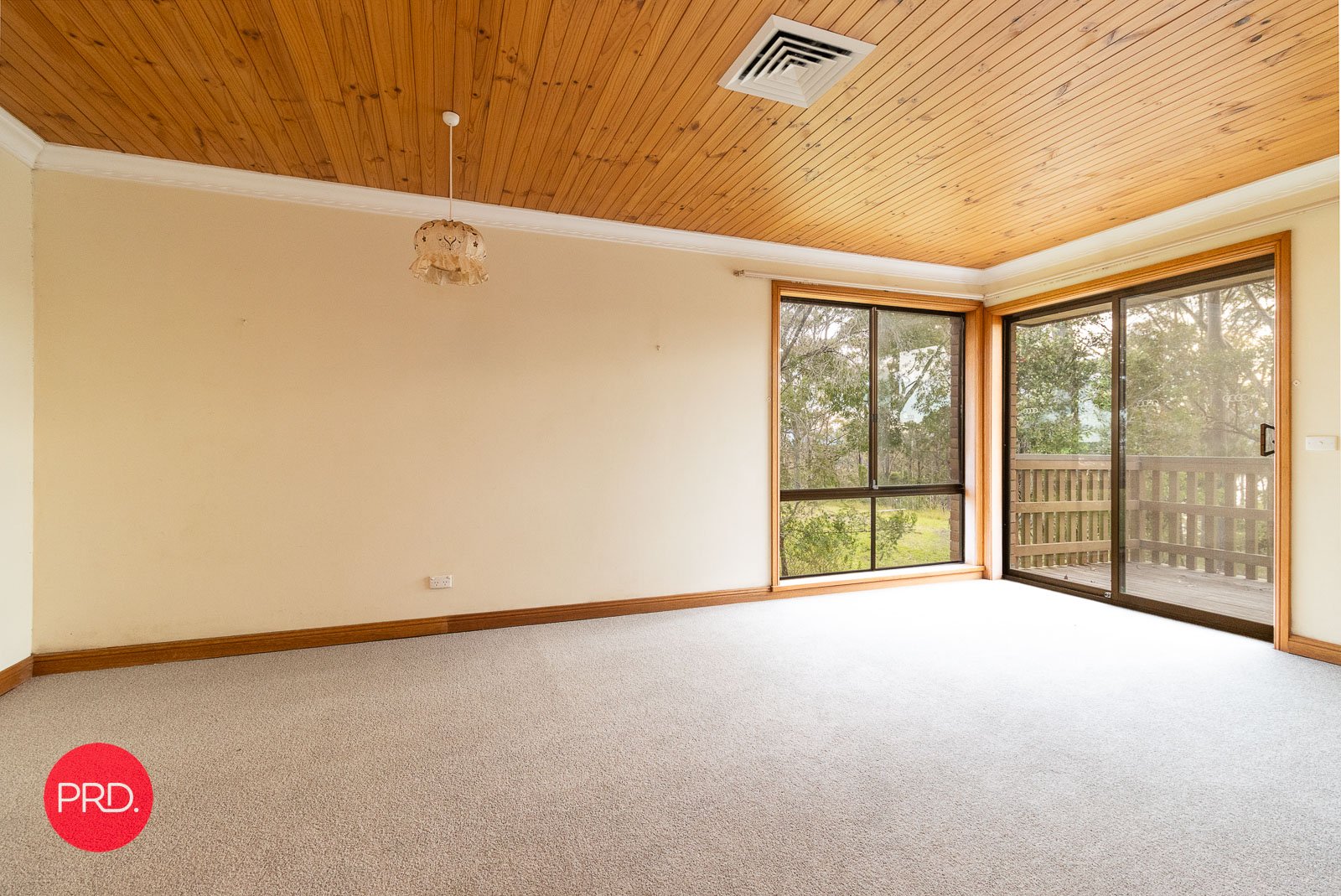 5 Penthouse Place NORTH BATEMANS BAY 17